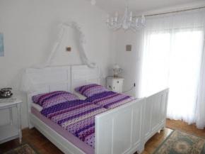 Romantic room Vir